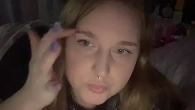 Snapshot of thickgingergoddess chatting on January 27, 11:00 pm thickgingergoddess online show from January 27, 11:00 pm