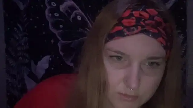 Snapshot of thickgingergoddess chatting on February 13, 4:28 pm thickgingergoddess online show from February 13, 4:28 pm