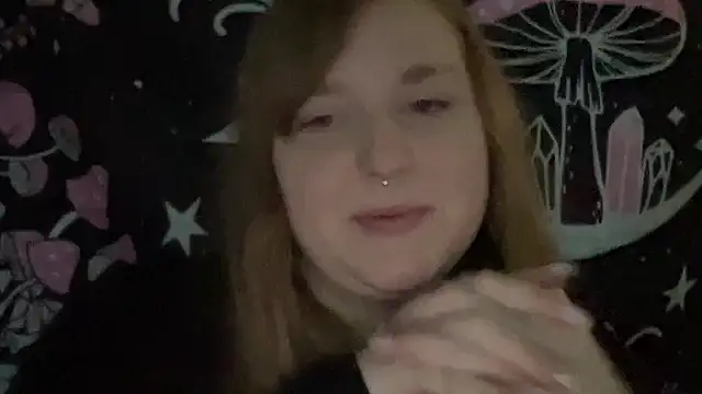 Snapshot of thickgingergoddess chatting on March 1, 10:53 pm thickgingergoddess online show from March 1, 10:53 pm