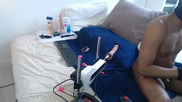 fiitboycam online show from March 6, 9:06 am