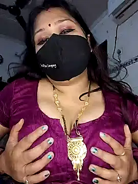 Snapshot of Mayuri77 chatting on January 4, 9:32 am Mayuri77 online show from January 4, 9:32 am