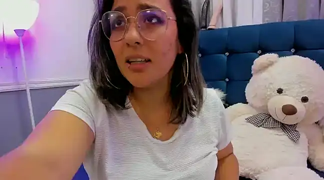 Pandoracherry online show from February 15, 8:54 am