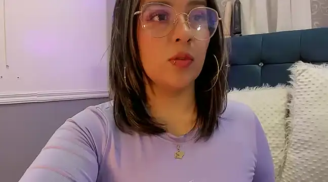 Pandoracherry online show from March 13, 2:05 am