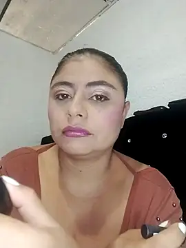 Snapshot of ElizabethWeil chatting on September 15, 2:28 pm ElizabethWeil online show from September 15, 2:28 pm