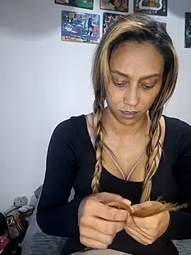 Snapshot of salome_drasin chatting on May 7, 8:47 pm salome drasin online show from May 7, 8:47 pm