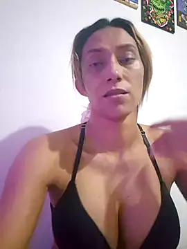 Snapshot of salome_drasin chatting on May 27, 5:26 am salome drasin online show from May 27, 5:26 am