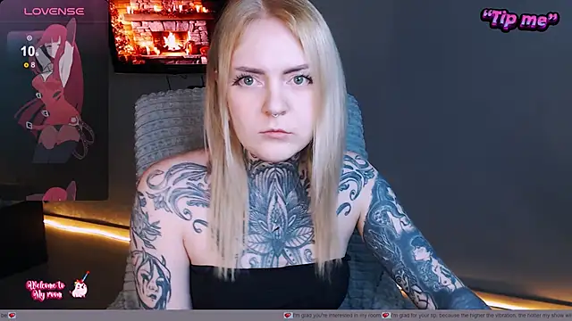 Viktoriaraccoon online show from December 10, 9:44 am