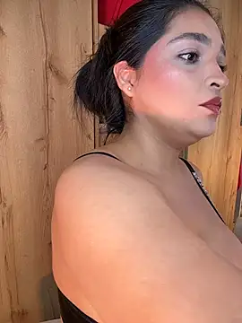 Snapshot of AdeleGray chatting on July 27, 10:06 pm AdeleGray online show from July 27, 10:06 pm