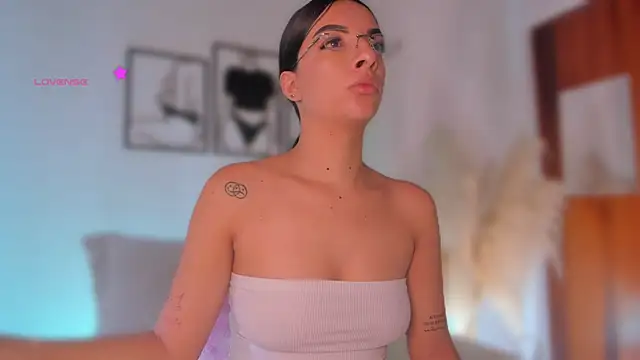777AylinZ online show from April 23, 12:29 pm