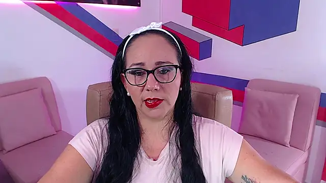 Snapshot of ashleylove_prg chatting on February 8, 3:30 am ashleylove prg online show from February 8, 3:30 am