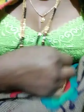 Snapshot of Cute-chinny chatting on January 19, 11:43 pm Cute-chinny online show from January 19, 11:43 pm