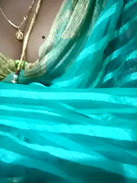 Snapshot of Cute-chinny chatting on January 22, 5:17 pm Cute-chinny online show from January 22, 5:17 pm