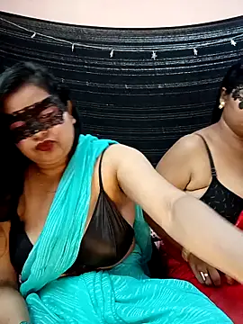 hottbabycam online show from June 8, 3:01 pm