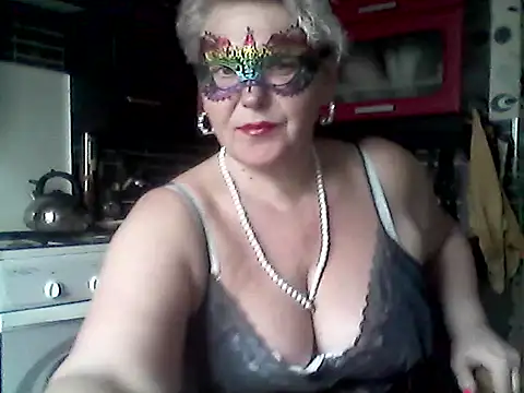 Lisa Suzie online show from April 30, 4:52 am