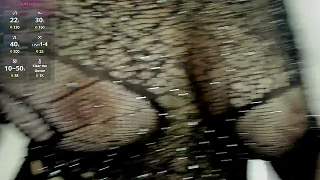 Adelesmithh online show from October 15, 11:43 am