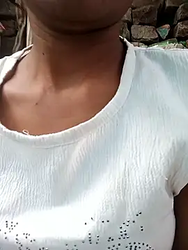 Snapshot of Kajal__Mehra chatting on October 22, 8:47 am Kajal Mehra online show from October 22, 8:47 am