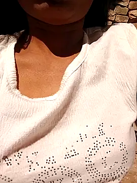 Snapshot of Kajal__Mehra chatting on November 27, 7:54 am Kajal Mehra online show from November 27, 7:54 am