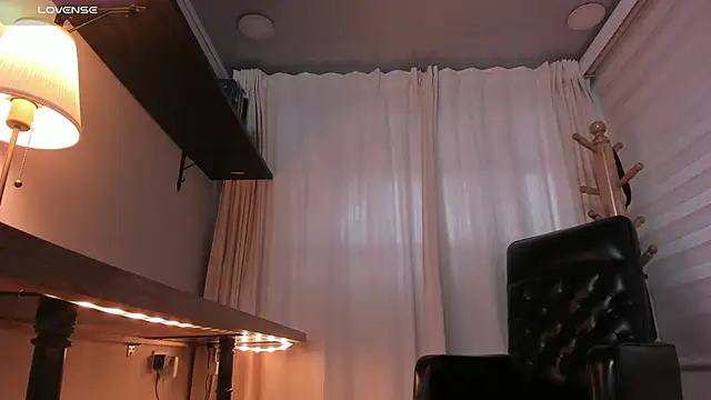 Pamela Johnsonn online show from February 14, 5:32 pm