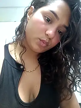 BrendaGirs online show from March 18, 2:15 am