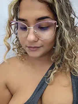 BrendaGirs online show from June 13, 2:42 am