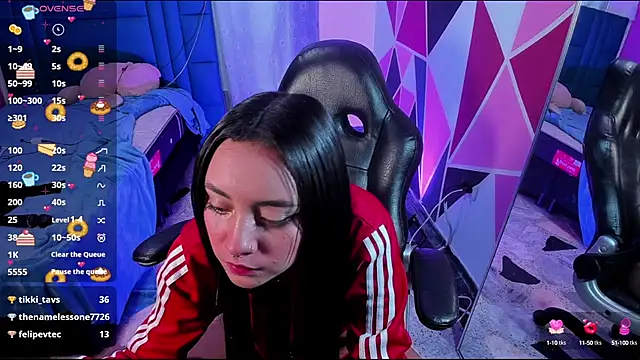 Snapshot of dakota-bright01 chatting on December 9, 7:18 pm dakota-bright01 online show from December 9, 7:18 pm