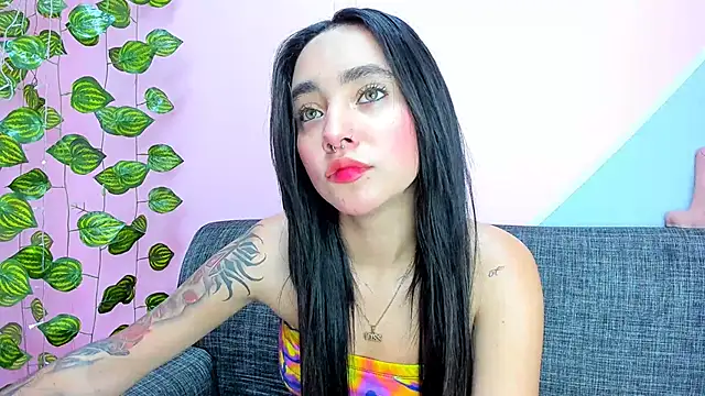 Snapshot of dakota-bright01 chatting on February 21, 1:55 pm dakota-bright01 online show from February 21, 1:55 pm