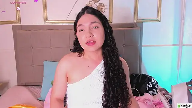 amandalee01 online show from June 5, 9:53 pm