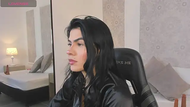 stephanya  online show from July 12, 12:40 pm