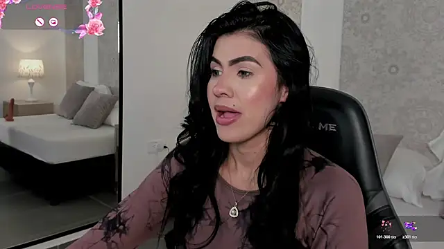 stephanya  online show from July 31, 8:52 pm