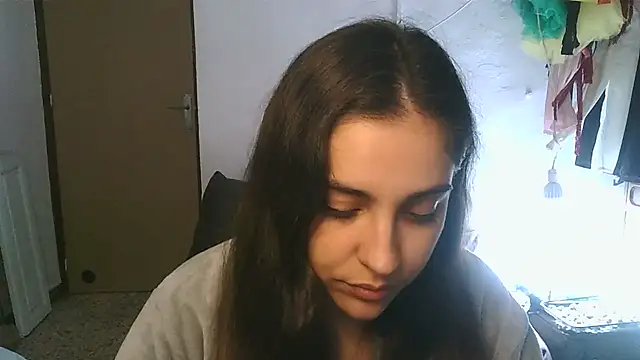 Snapshot of Ursumi1 chatting on December 15, 8:25 pm Ursumi1 online show from December 15, 8:25 pm