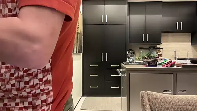 Snapshot of 69woodinson chatting on February 7, 11:52 pm 69woodinson online show from February 7, 11:52 pm