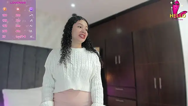 Snapshot of SHARONN____ chatting on February 13, 3:29 am SHARONN online show from February 13, 3:29 am