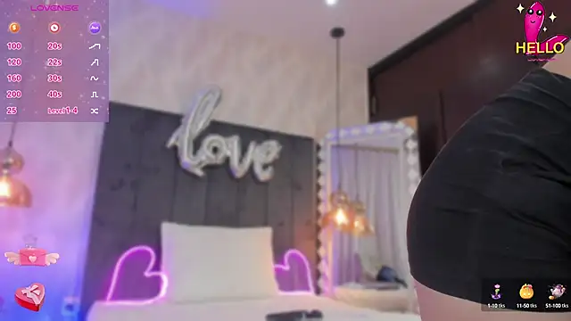 Snapshot of SHARONN____ chatting on February 20, 3:12 am SHARONN online show from February 20, 3:12 am
