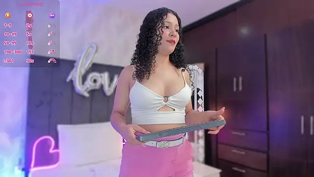 Snapshot of SHARONN____ chatting on February 24, 3:44 am SHARONN online show from February 24, 3:44 am