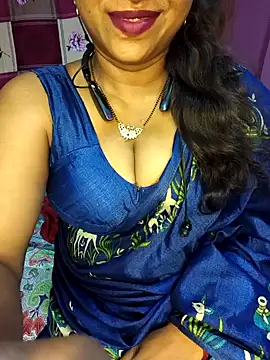 Sexy Mona Bhabhi online show from May 22, 6:24 pm