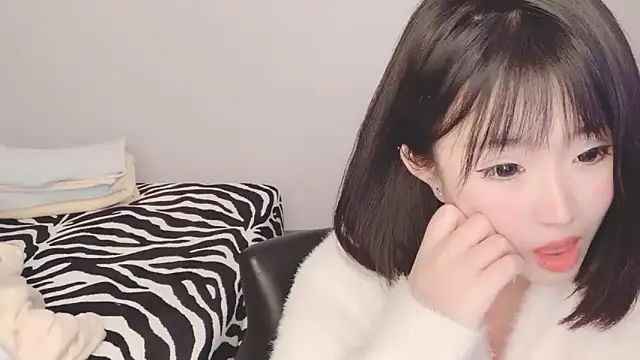 Snapshot of ffccvjsexx chatting on January 2, 10:05 am ffccvjsexx online show from January 2, 10:05 am