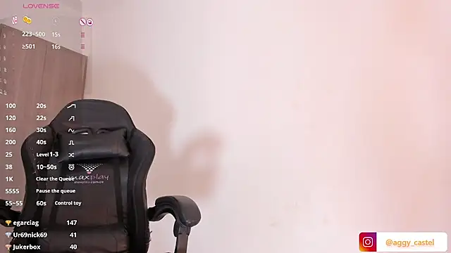 aggy castel online show from December 22, 10:47 pm