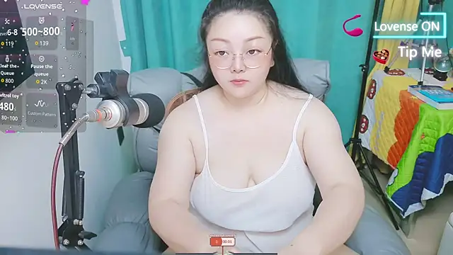 Weiwei5200 online show from May 23, 3:01 am