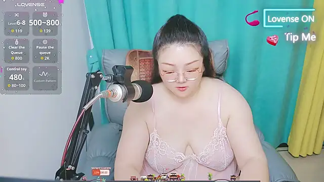 Weiwei5200 online show from May 24, 2:05 am