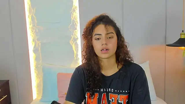 yaya23x online show from March 20, 7:04 pm