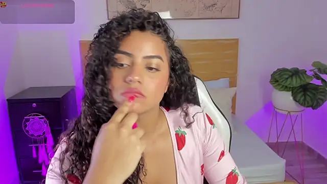 yaya23x online show from January 8, 2:30 pm