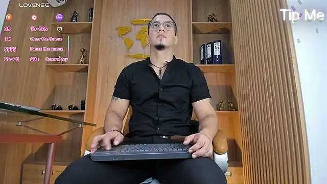 JoshMillerr  online show from July 17, 11:50 am
