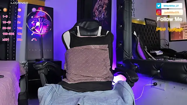 JoshMillerr  online show from July 28, 4:39 pm