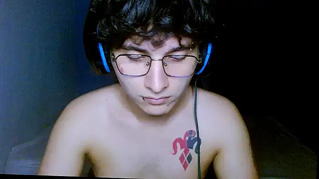 Charley quin online show from April 26, 11:46 pm