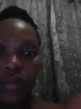 Snapshot of wet_Lips_x_x chatting on December 18, 6:46 pm wet Lips x x online show from December 18, 6:46 pm