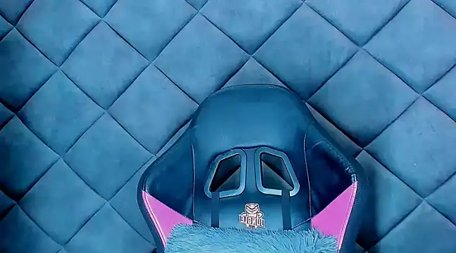 Nellyhills online show from February 10, 9:04 pm