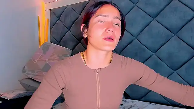 Nellyhills online show from February 19, 9:58 pm