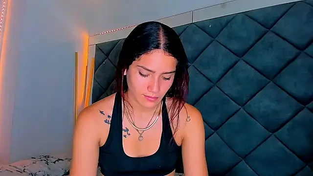 Nellyhills online show from February 26, 1:19 pm