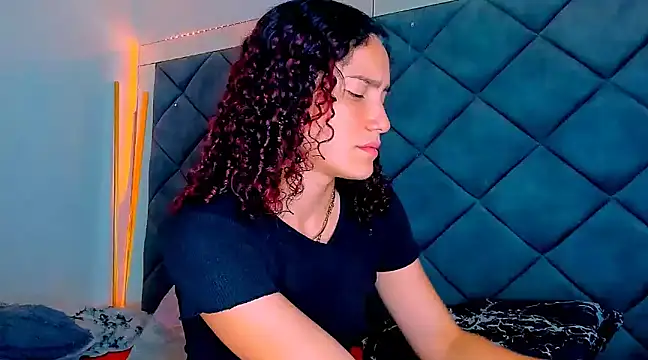 Nellyhills online show from March 1, 11:37 pm