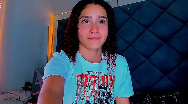 Nellyhills online show from March 3, 6:44 pm